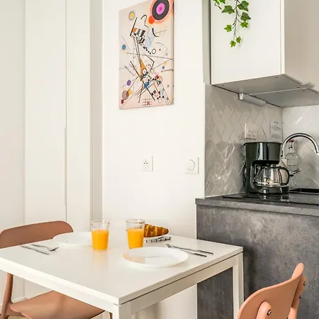 Inner Center Apartman *